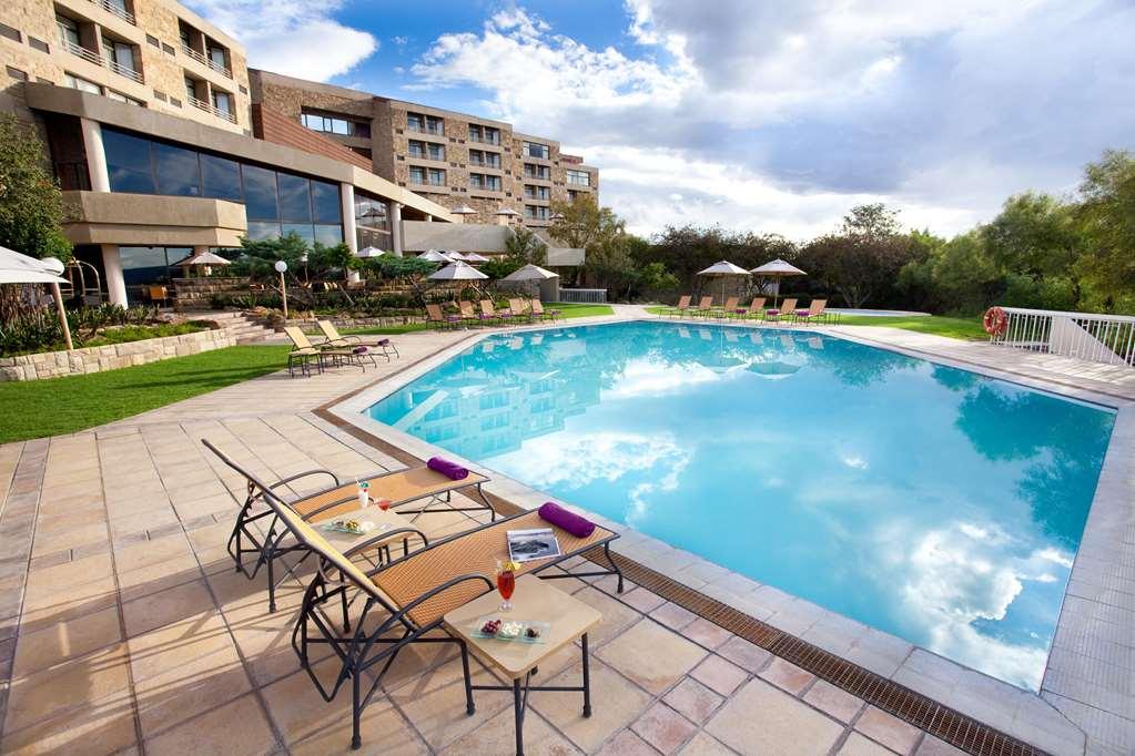 מאסרו Avani Lesotho Hotel & Casino מסעדה תמונה