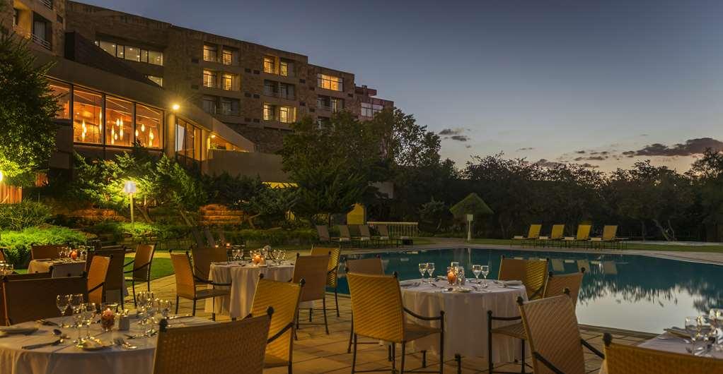 מאסרו Avani Lesotho Hotel & Casino מסעדה תמונה